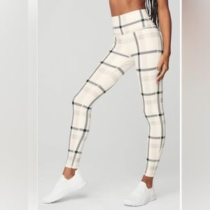 NWOT Alo plaid legging